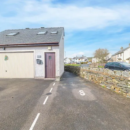 Romantic Getaway In Stylish With Views And Free Parking Appartement Burneside